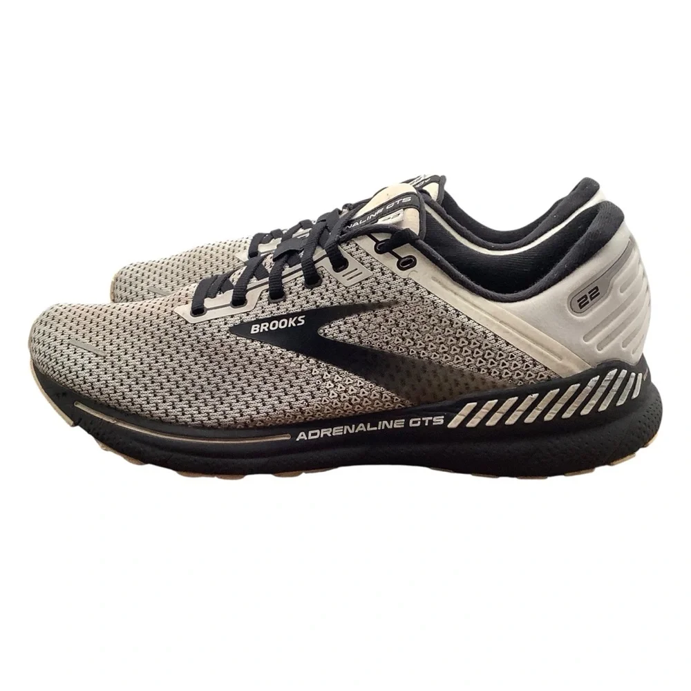 Brooks‎ Men's Black and White Athletic Shoes